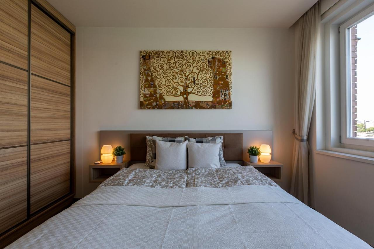 Luxury Residence With A Beautiful View For The Danube River Budapest Exterior photo